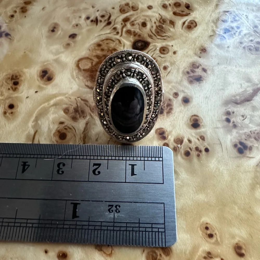 Vintage Art Deco Onyx & Marcasite Oval Sterling Silver Ring Sz 6.